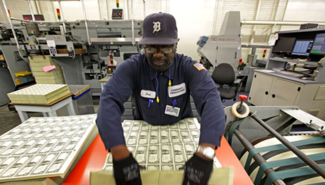 家中大小宝|如果美国一次性“印钞”28万亿,把欠的债务都还清,会发生什么?