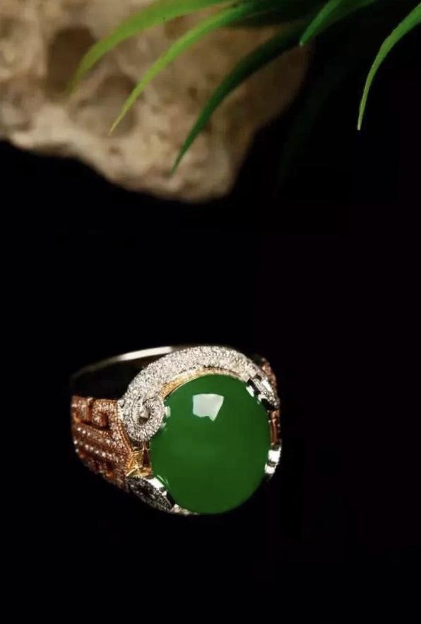 雕刻|常见的几种翡翠戒面的造型有哪些？