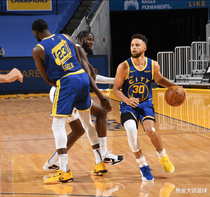 魔术队|库里40+8击溃魔术!武神25+13,罗斯尽力了,威金斯爆发格林8+11