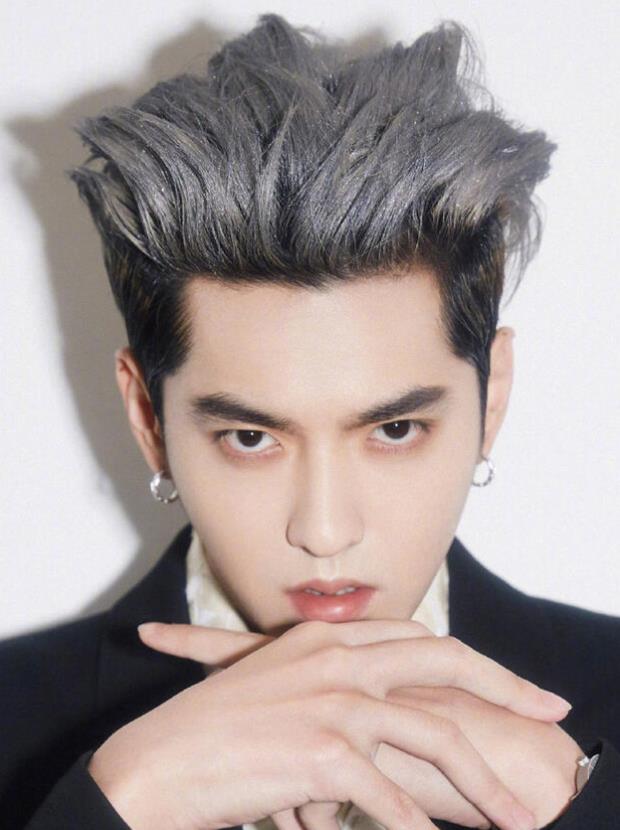 吴亦凡|吴亦凡连累圈中明星？林俊杰潘玮柏纷纷发声，一男星自称有证据