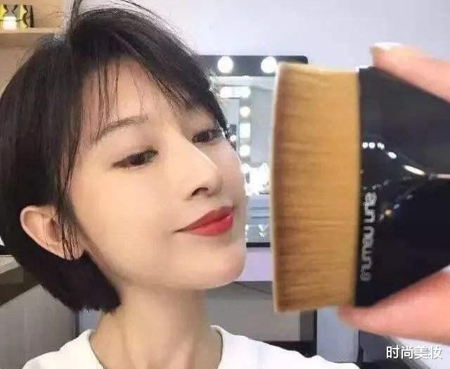 化妆|教你化淡妆的正确步骤，快速上妆气色好，化妆小白一学就会