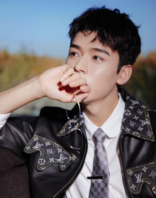 龚俊|龚俊即将脱离“古代生活”，自曝新剧快杀青，演技会有绝对的进步