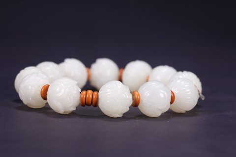 |回流 和田玉莲花珠手串