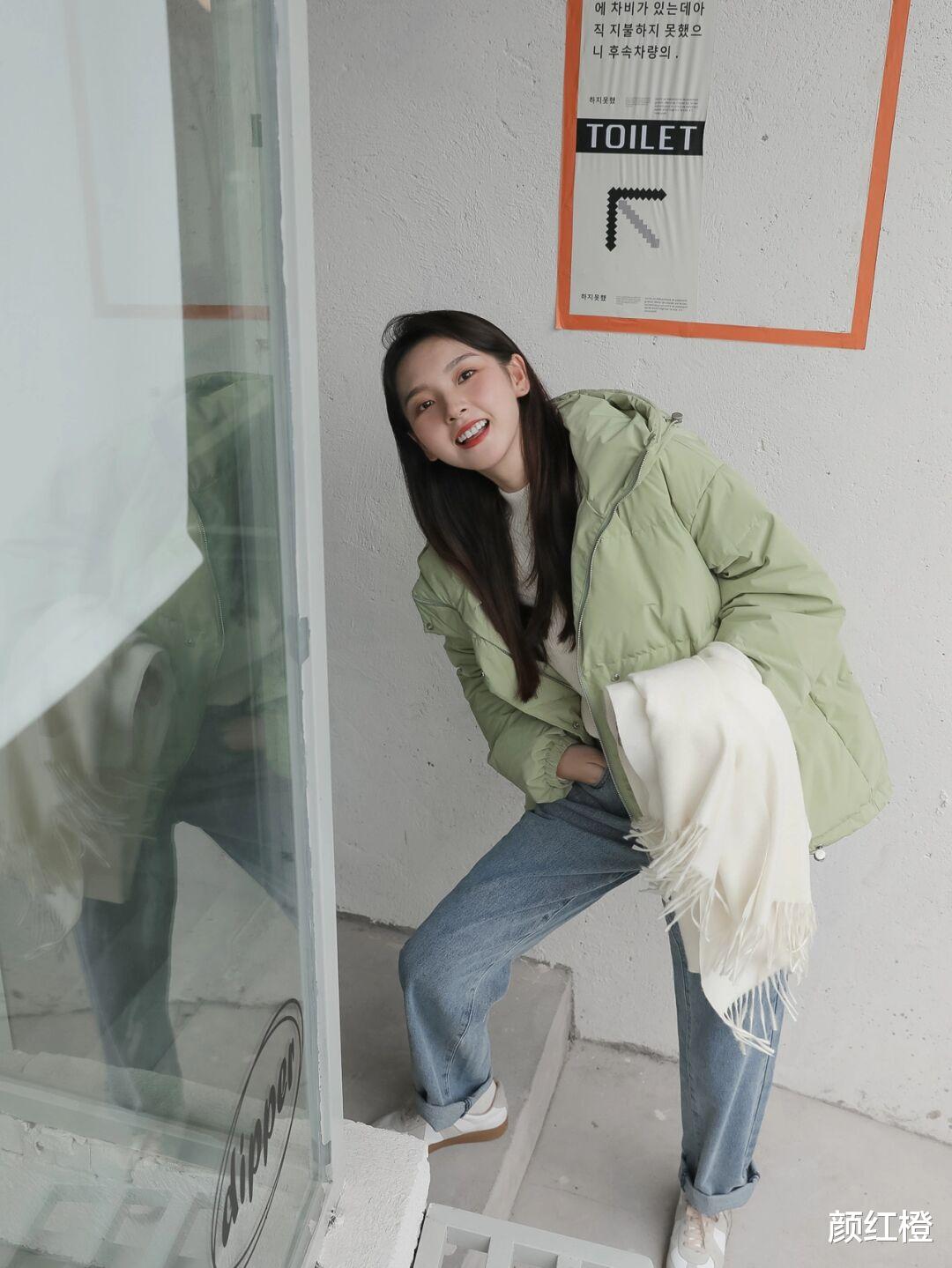 颜红橙 降温后穿“羽绒服”更暖和,这些基础款单品值得借鉴,保暖又洋气