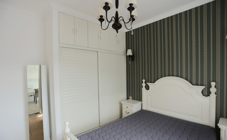 榻榻米|90㎡新房终于通风结束，更喜欢两个大飘窗的儿童房，颜色也漂亮