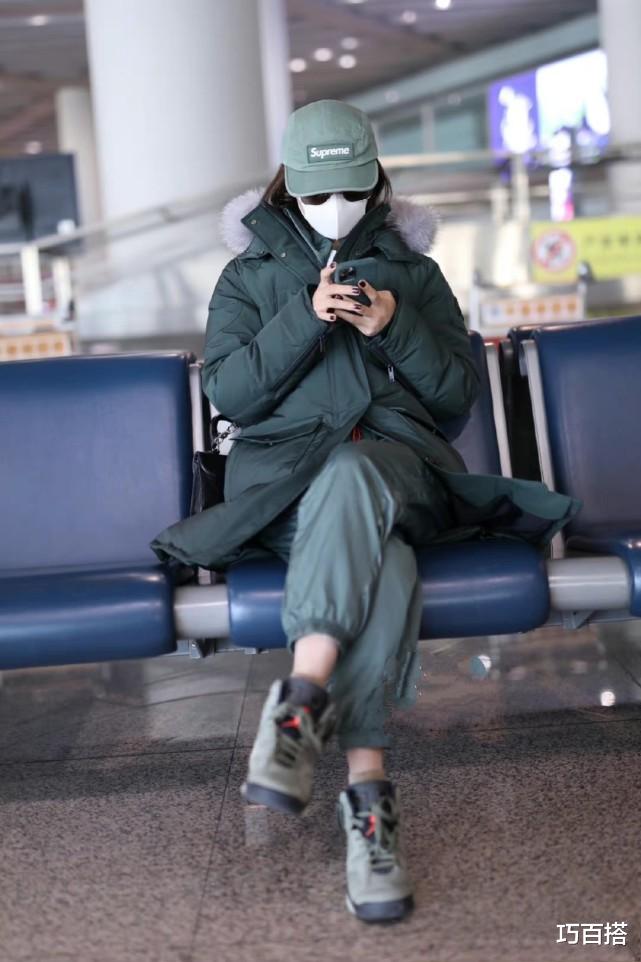 穿衣搭配|别再说王珞丹不会穿衣了！近期私服一套比一套美，保暖时尚全拿捏