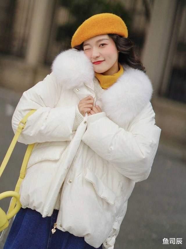 鱼司辰 秋冬季节羽绒服穿搭指南，这几种颜色百搭又高级，简直太洋气了
