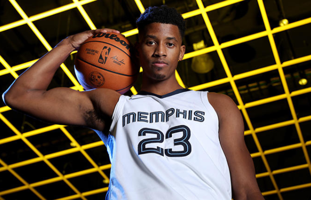 季前赛 与大学时期判若两人!19年六号秀季前赛都打不明白!恐淡出联盟