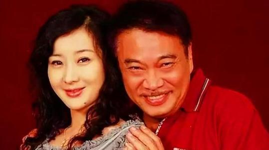 吴孟达|天价骨灰格子，黄金配角吴孟达可能葬于新山！