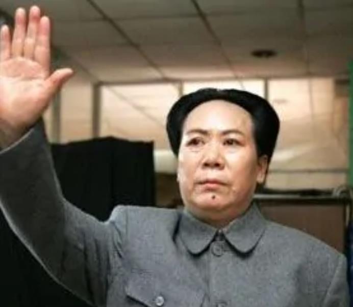 古月|最像毛主席的四位特型演员，两人已去世，还有位女演员，今年65岁