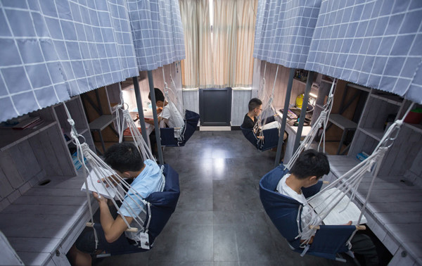 河南 复旦大学投毒案，医学研究生因跟室友关系不和往饮水机内投毒