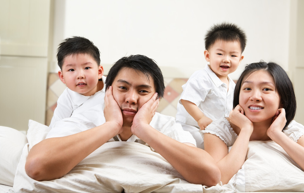 母婴参考|两男家庭将来更易遭遇“三难”,娃年纪越大,父母感受越深