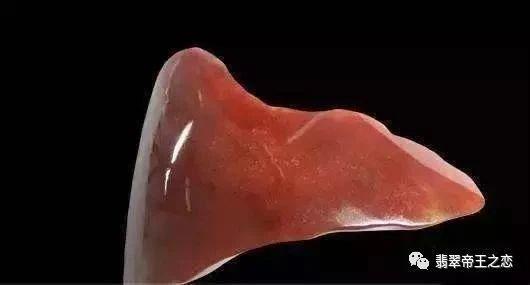 翡翠|史上最牛的翡翠加工！真正的鬼斧神工！让沉睡的“石头”复活！