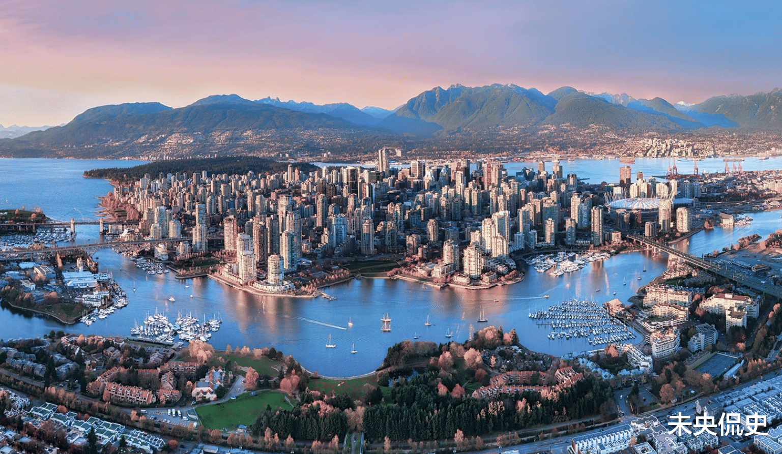 加拿大|孟晚舟顺利回国，谢霆锋和加拿大划清界限，李嘉诚却仍在那里