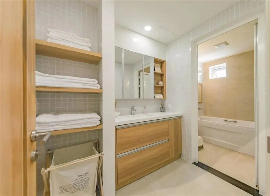 小姐姐|日本90后女孩的100㎡复式小家，干净到一尘不染！网友：太向往了