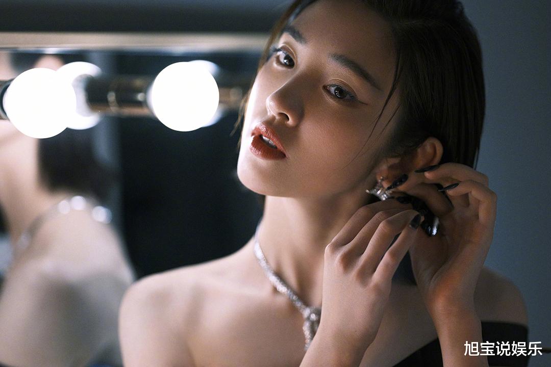 毛晓彤|同一部戏演技对比，《小敏家》唐艺昕明显掉队，网友建议这样做