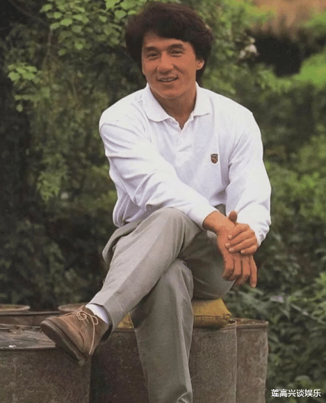 戴娇倩|梅艳芳葬礼上，娱乐圈大哥因迟到被向华强罚跪？16年后真相被揭晓