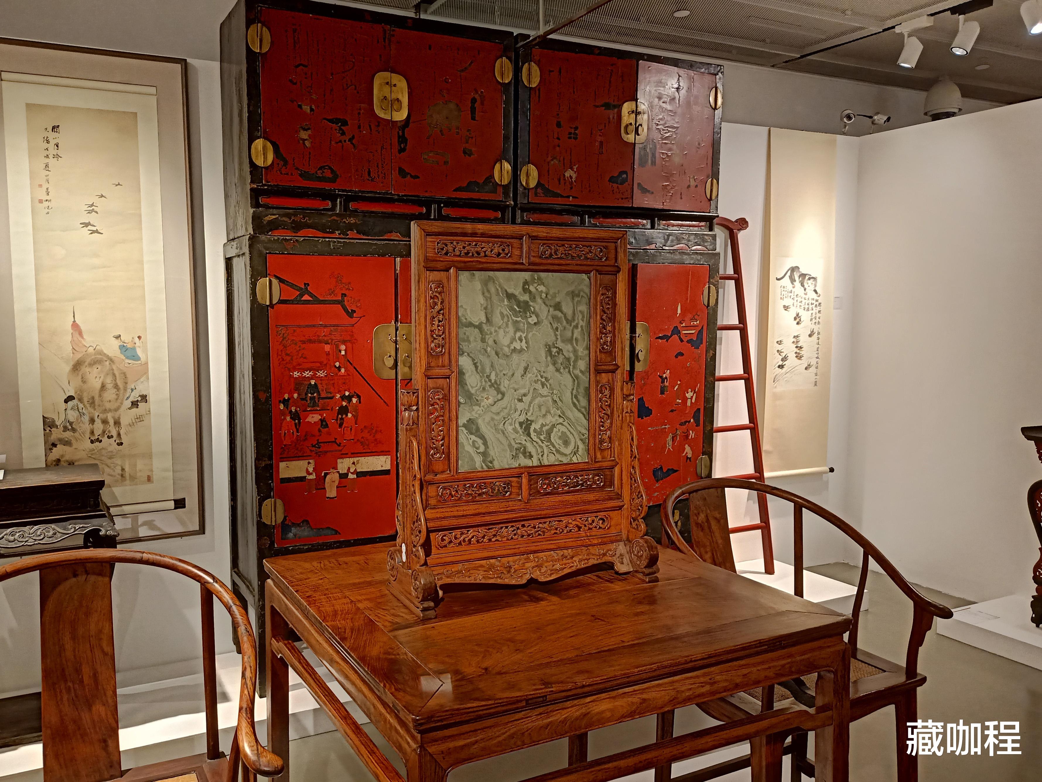 |相似藏品千万级,黄花梨大插屏92万成交