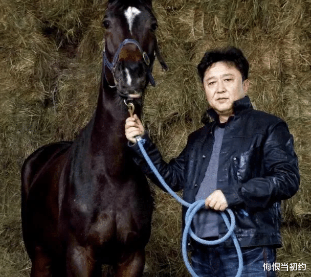 于谦|2019年，郭德纲花费百万，给于谦买了一匹汗血宝马，作为他50岁的生日礼物