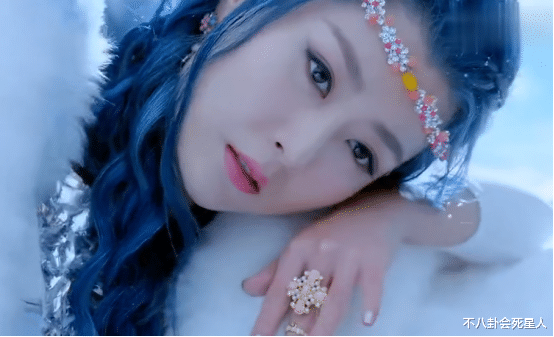 赵丽颖|扮上美人鱼就辣眼睛?这9位演员告诉你,什么叫媚而不俗的人鱼