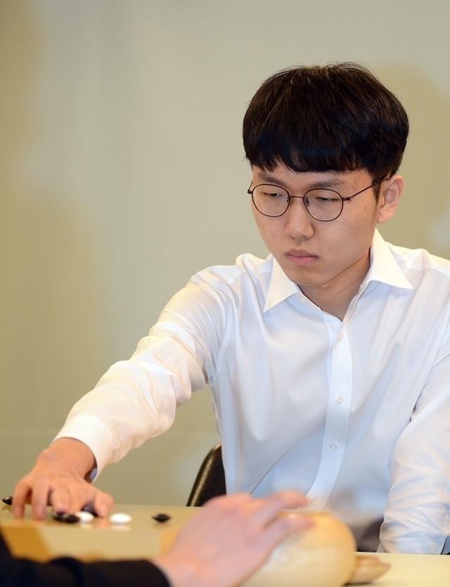 小翔很忙|三星杯连笑痛失好局憾负朴廷桓 半决赛杨鼎新赵晨宇死磕韩国双雄