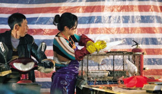 小超侃事|菜市场新骗局:不少人被忽悠过,碰到就难避开,转告身边人别上当