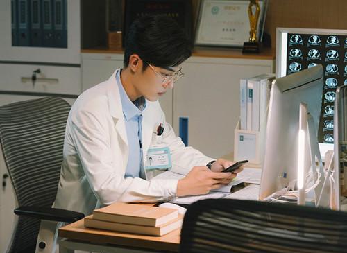 匪我思存|《斗罗大陆》口碑扑街不意外，肖战很难拿到好剧本，圈内普遍现象