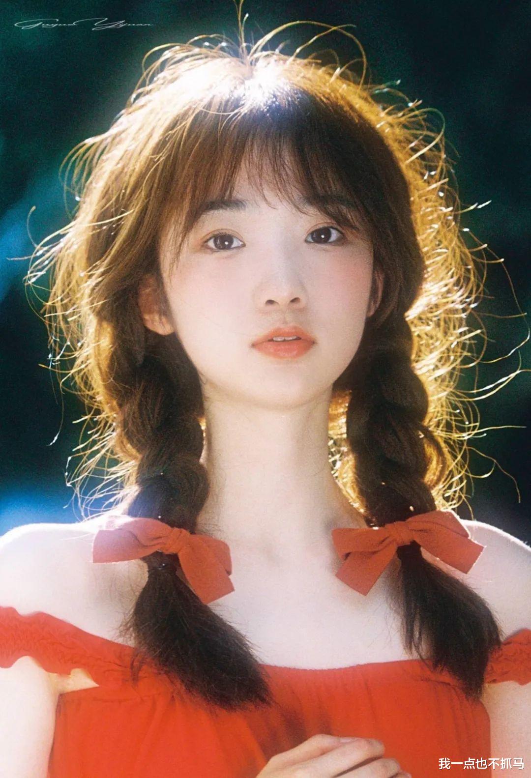 杨超越|杨超越：好看的女生，都有一个共同点