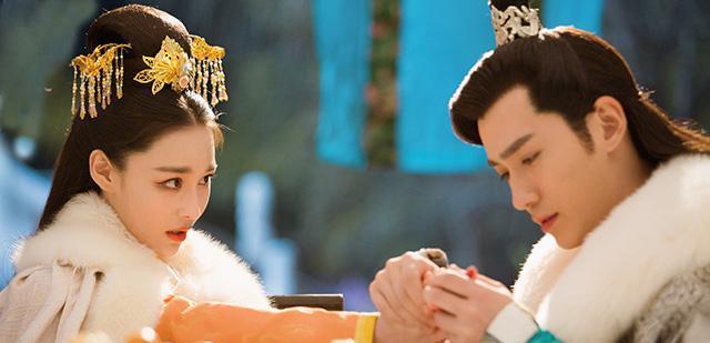 米饭|135斤的李心艾无戏可拍,曾是周杰伦电影女主,现沦为路人