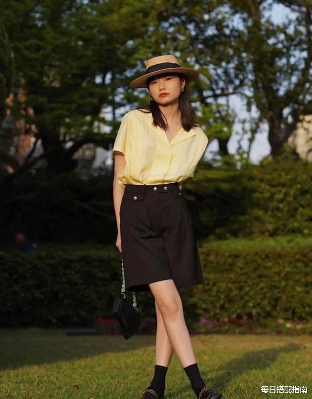 每日搭配指南|天热别再穿长裤了，今年夏天“爸爸裤”正流行，舒适时髦又洋气