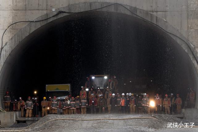 朱一龙|朱一龙演技不好？全程炸裂的《峰爆》，足以让黑子们全闭嘴！