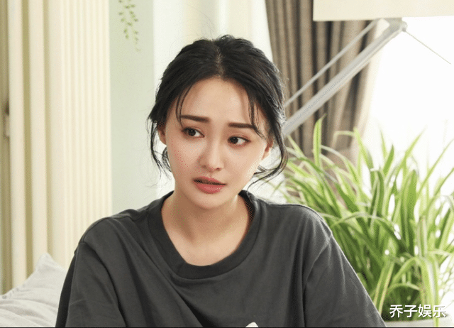 郑爽|别再说郑爽是“墙倒众人推”了，明明是“破鼓万人锤”