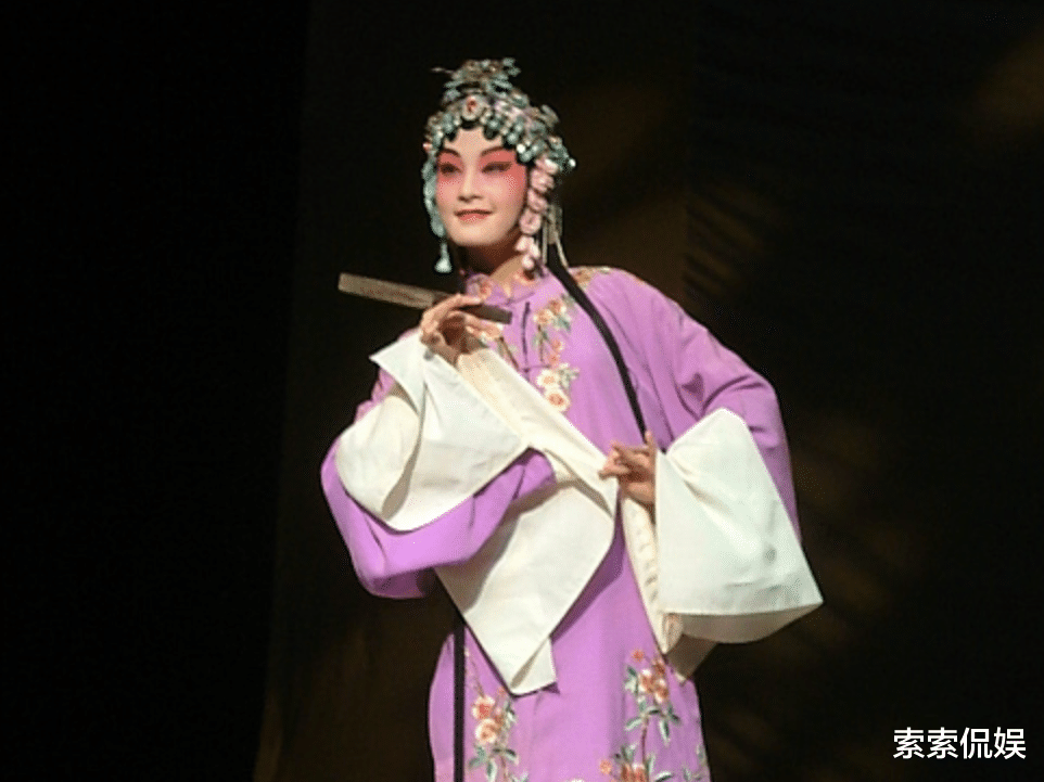 李沁|为何被国家“秘密培养”9年的李沁，会转战演艺圈？原因有点现实