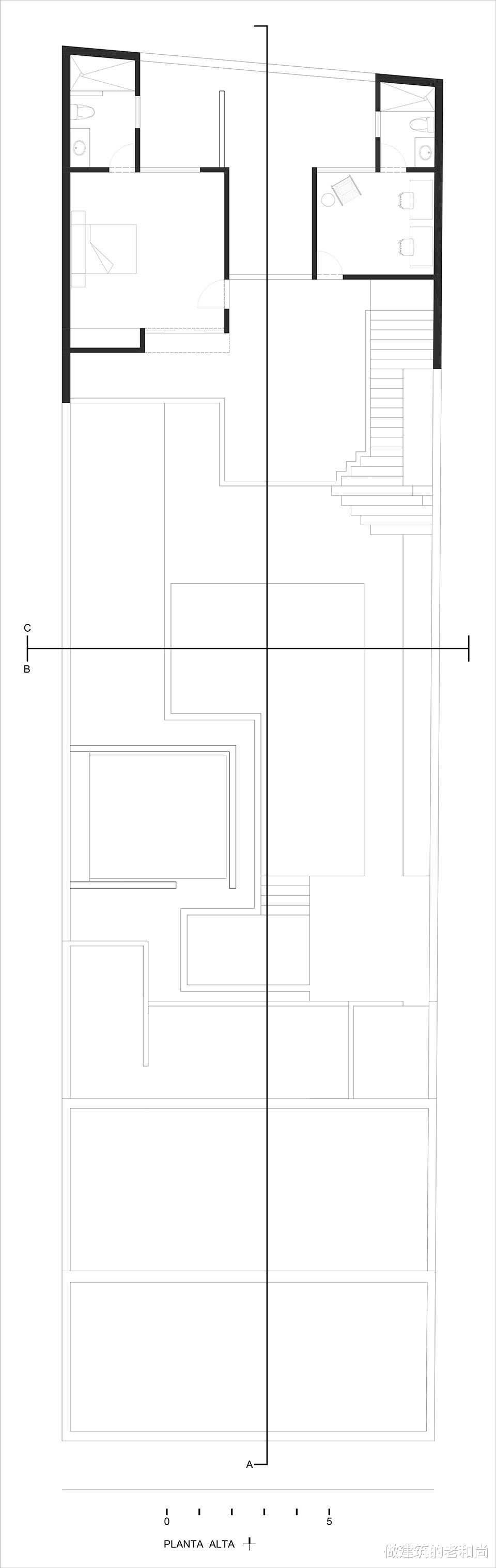 尊重殖民风格的老建筑改造：外部平平无奇，内部却大有乾坤