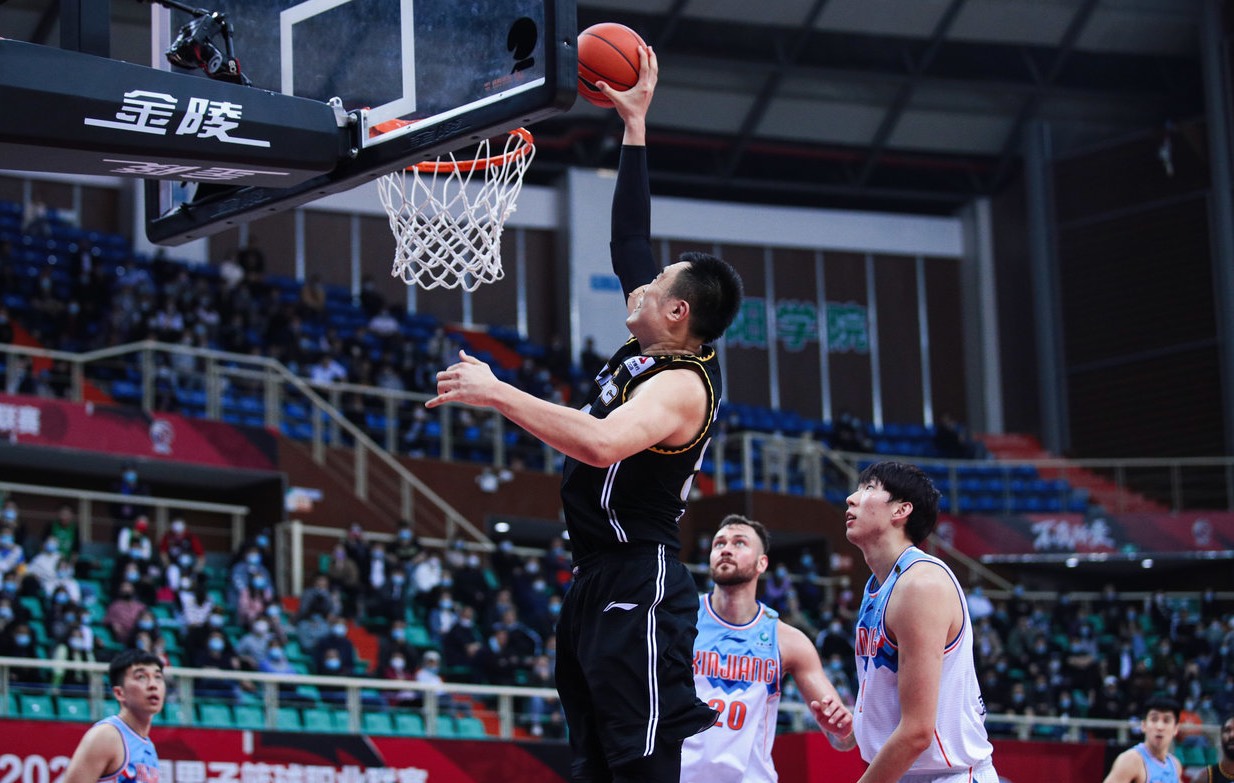 新疆男籃|比廣東浙江更強(qiáng)！遼寧最大對手或出爐，網(wǎng)友：奪冠沒戲？