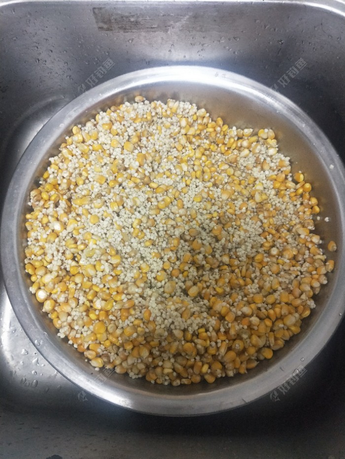 |一款自制窝料的简单方法,多年的钓鱼技巧分享