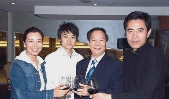 徐枫|夫妻恩爱47年0绯闻，现儿子38岁比他还红：国家一级演员陈宝国！