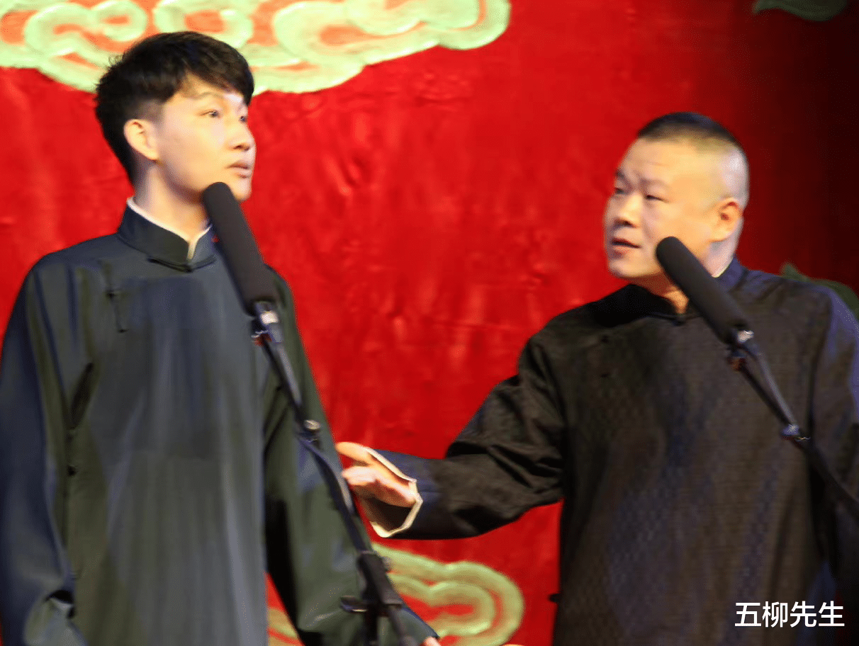 岳云鹏|藏不住了?岳云鹏刘筱亭师徒天桥德云社同台,自曝已开始准备春晚
