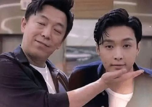 张艺兴|张艺兴险些步周立波后尘，幸亏黄渤及时制止，俩人关系“不一般”