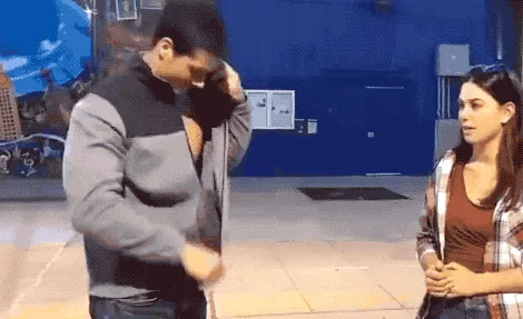 胸肌|网红注水硅胶胸肌造假被揭穿，硅胶衣火遍全网？网友：我宁可不要