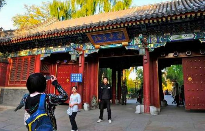 清华大学|清华学生评价“北大韦神”，坦言不是一个级别的