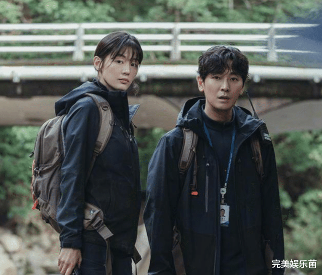 全智贤 “全民女神”瘦身后，竟然翻车了？