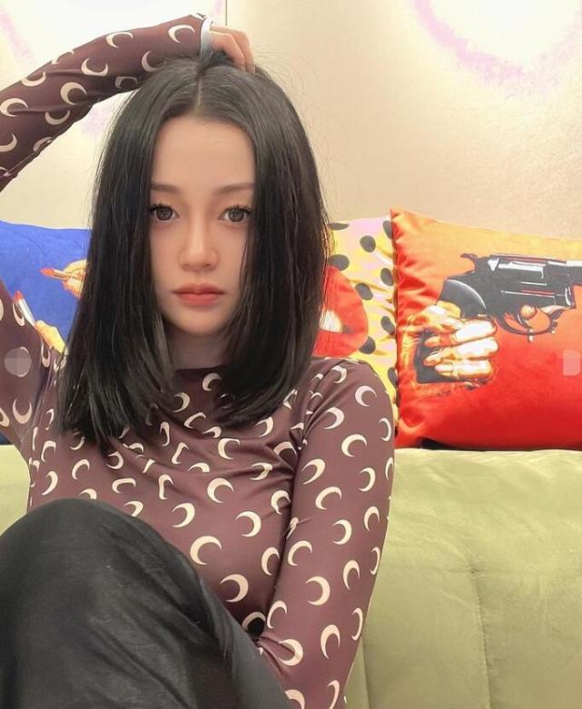 陈昱霖|吴秀波前任现状，陈昱霖穿貂秀美照定居国外，豪宅内景曝光