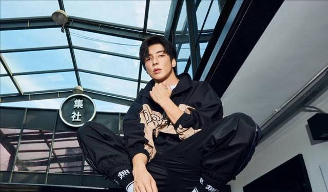 杨幂|8年拍戏没有20部，却在走红后更加低调，杨幂：他曾是校草