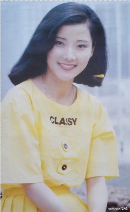 何赛飞|她因长的太美无人敢追，父亲为其终生不娶，58岁近照不敢认