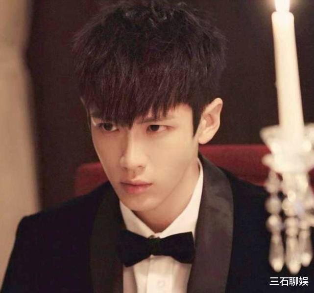 明星|从巅峰跌落神坛的四位明星，以前都是一线，最后一位曾年入超3亿