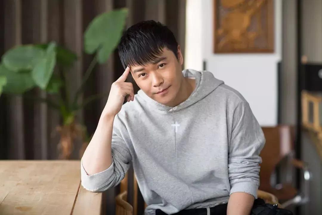 高圆圆|陈思诚用烟头烫佟丽娅，这10年经历了什么？