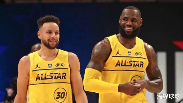 斯蒂芬·库里|重磅！詹姆斯招募三巨头，听听库里怎么说，短短15字表明“立场”