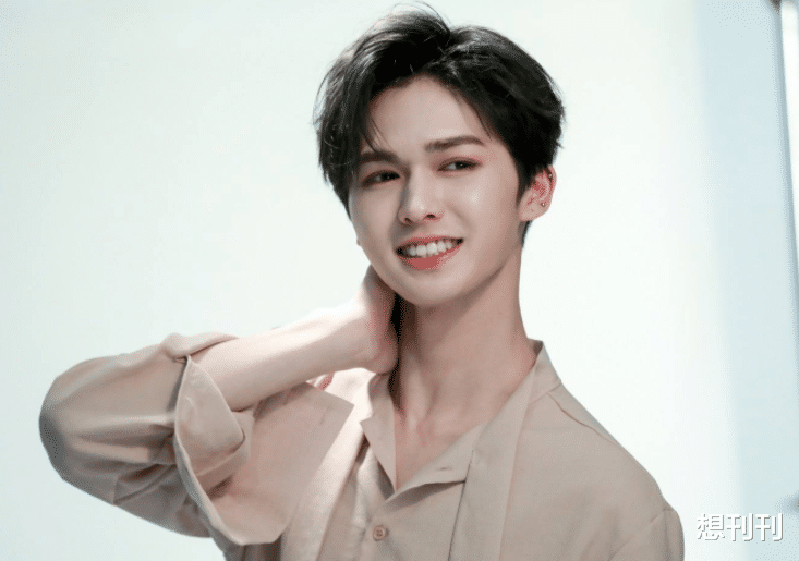 徐海乔|内娱“姨”化的男星巅峰PK，谁成了真正的大妈，谁让人直接喷饭？