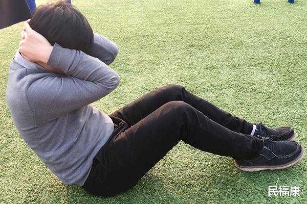 民福康|患上腰间椎盘突出，怎么调理？